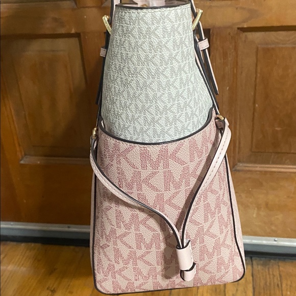 Michael Kors Pink and Cream Signature Tote - Picture 4 of 9